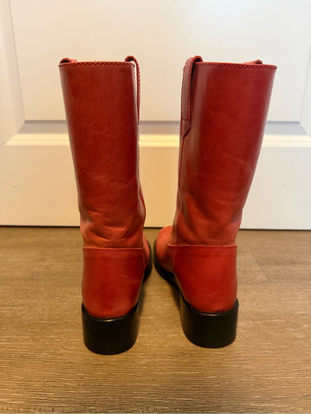Dico Julia Gaucho Boot In Red Escovado Leather — image 5 of 7